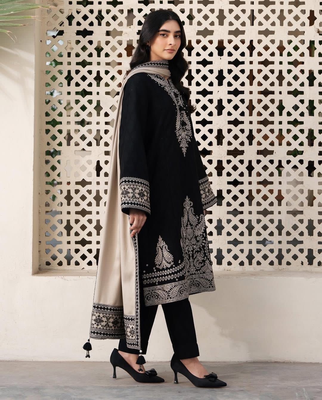 Lawn 3pc unstitched fully embroidered summer collection suit